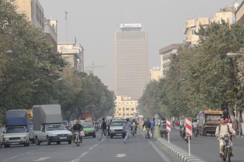 هوای تهران همچنان در وضعیت ناسالم برای گروههای حساس