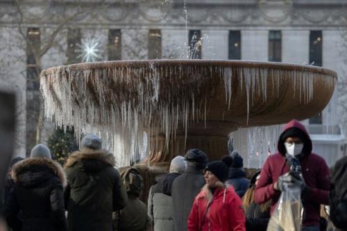 قطع برق صدها هزار نفر به دنبال موج شدید سرما در آمریکا
