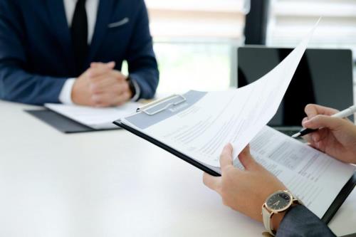 استخدام و کاریابی
