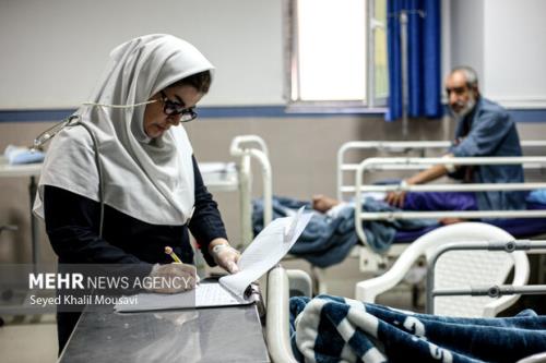 پرستاران هفت روز هفته و 24 ساعته درحال خدمت هستند